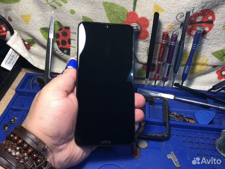 Дисплей umigi