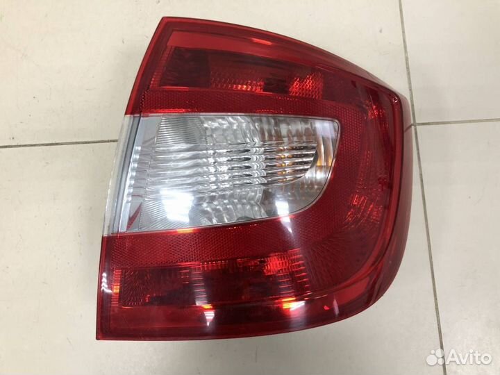 Б/У Фонарь задний правый 5JH945208 VAG