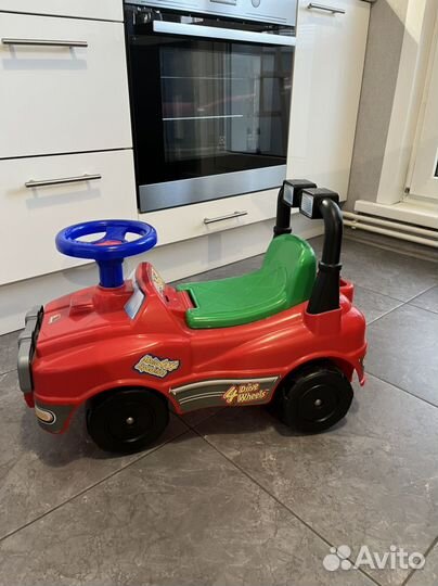 Детская машинка