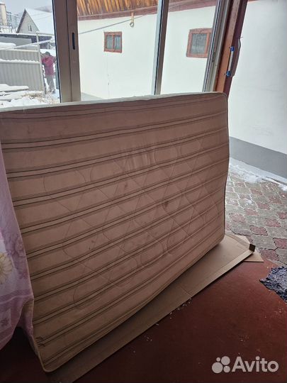 Матрас 140х200 бу