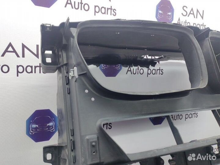 Воздуховод радиатора Bmw X3 F25 N52B30AF 2011