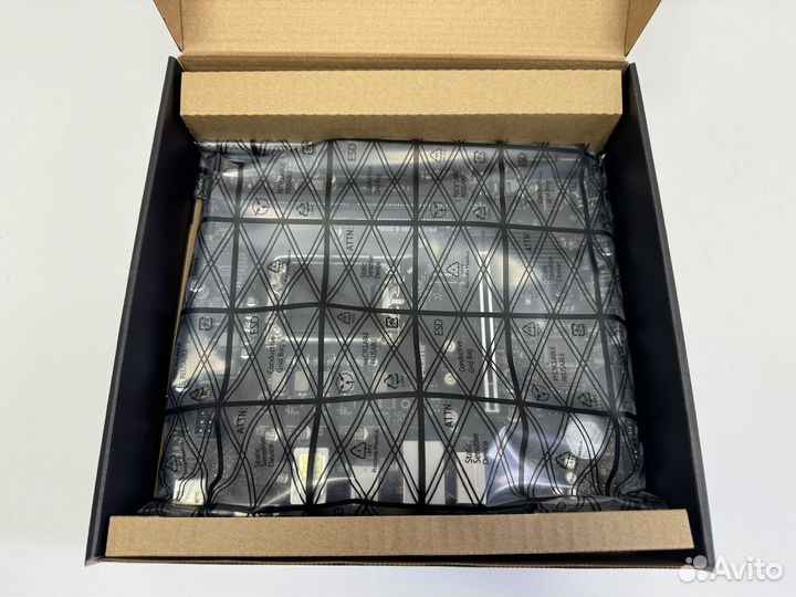 Материнская плата lga 1700 msi h610m-e /новая