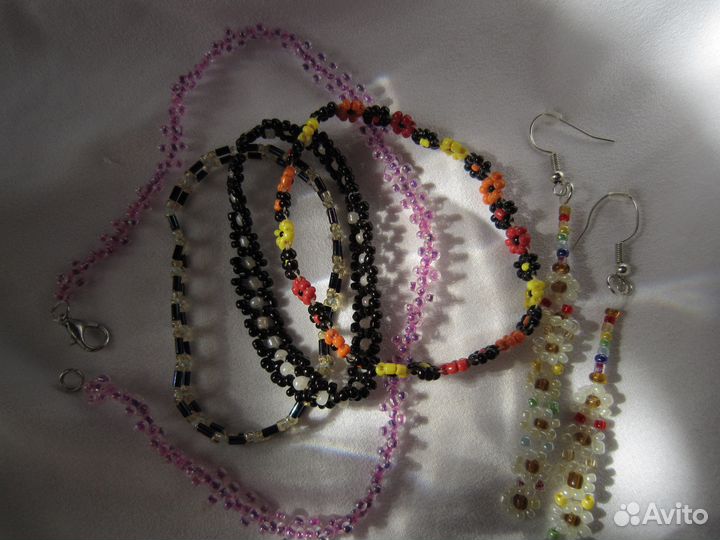 Плетение украшений из бисера и камней