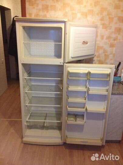 Холодильник на запчасти