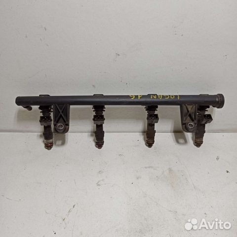 Топливная рампа + форсунки Renault Logan 1.6 k7m