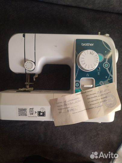 Швейная машина Brother новая только открывалась