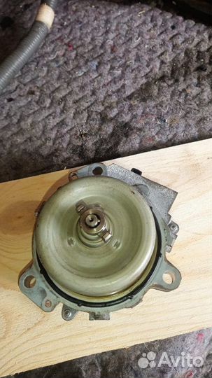 Блок valvematic правый Lexus Ls600H UVF45 2UR-FSE