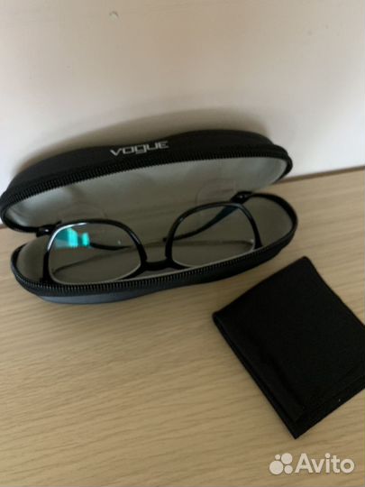 Очки с диоптриями Vogue