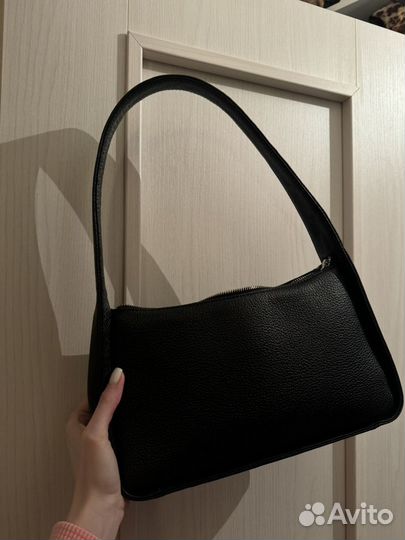 Кожаная сумка черная в стиле the row