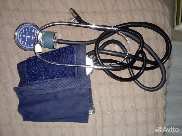 Тонометр на запчасти 3шт разные