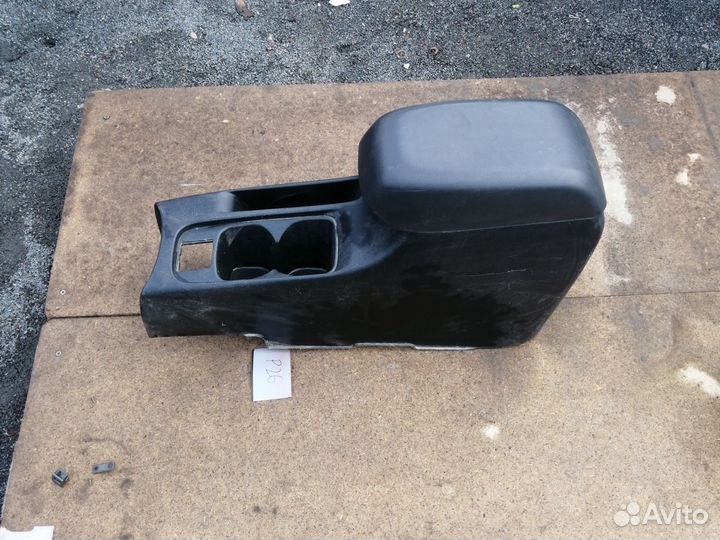 Подлокотник mitsubishi лансер 9