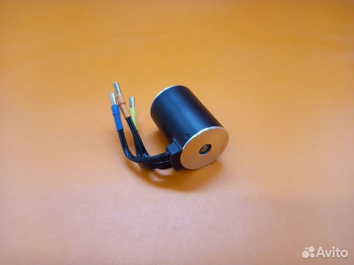 32400 Бесщеточный мотор Racerstar