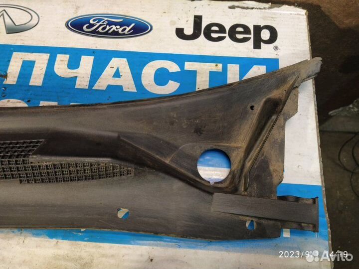 Жабо Nissan Maxima A33 00-06