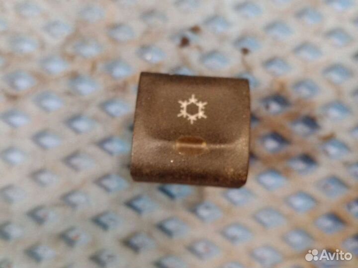 Кнопка включения кондиционера Opel Vectra B