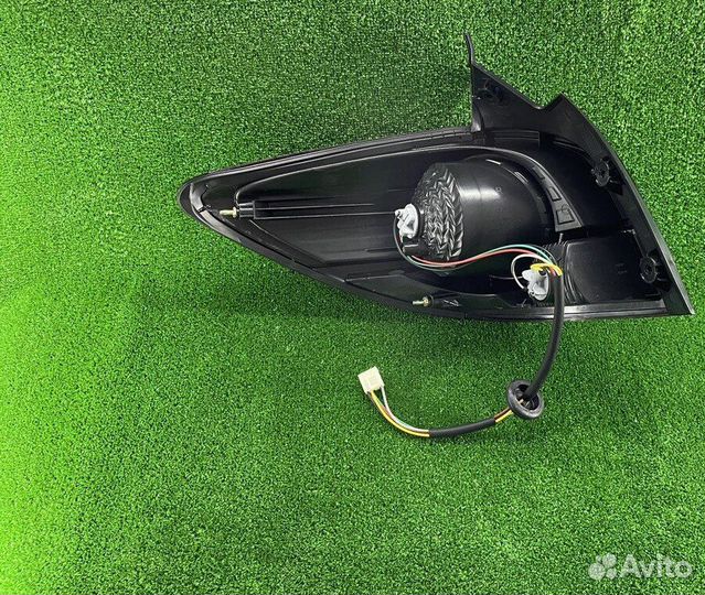 Фонарь правый Chevrolet Cruze хетчбек