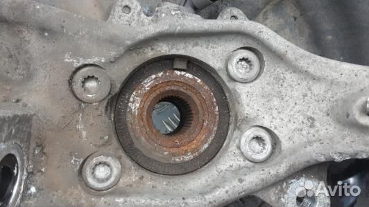 Ступица передняя правая audi A6 C6 (AVN05N901)