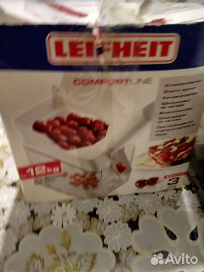 Машинка для вынимание косточек из вишен, черешни