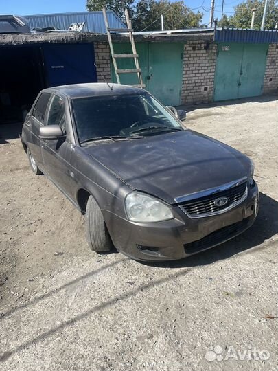 Разбирается Лада Приора 2