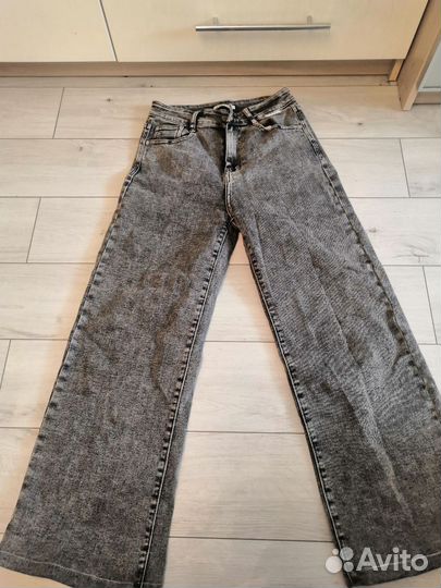 Джинсы прямые