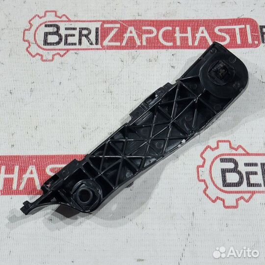 Кронштейн бампера передний правый Toyota Rav 4 A30