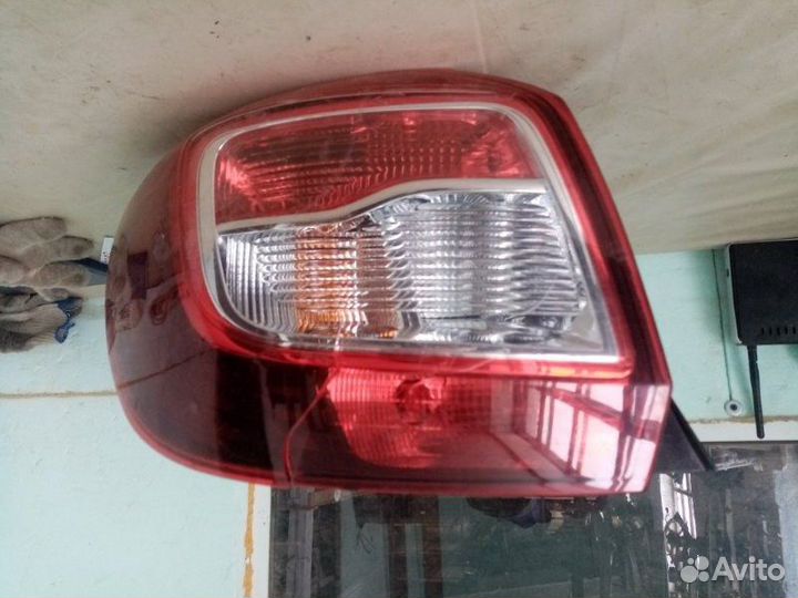 Фонарь с дефектом задний левый Renault Sandero 2