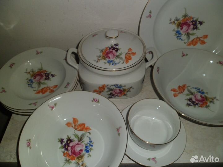 Продаю часть столового сервиза, Чехословакия