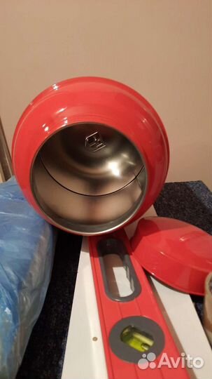 Банка красная новая для весового чая