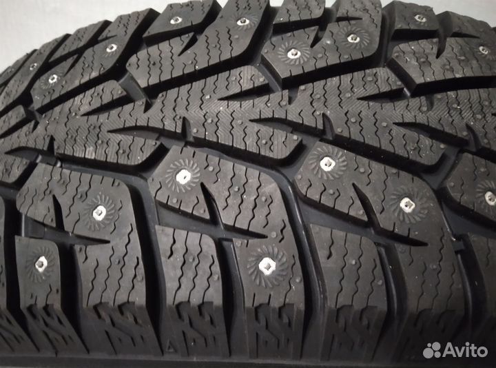 Yokohama Ice Guard Stud IG55 215/65 R16 102T
