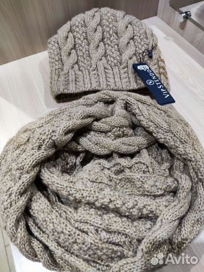 Комплект шапка и снуд женский