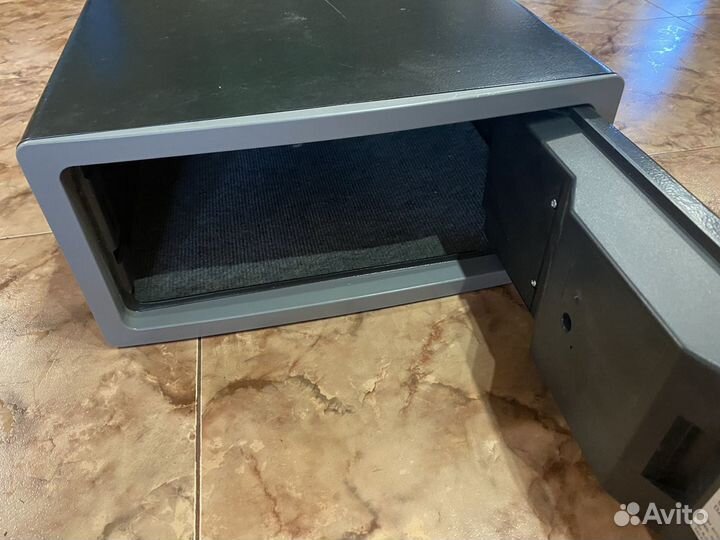 Сейф sentinel Elsafe