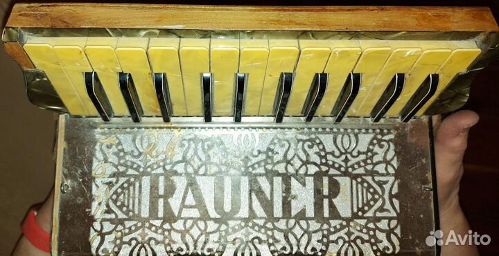 Музыкальные инструменты Гармонь