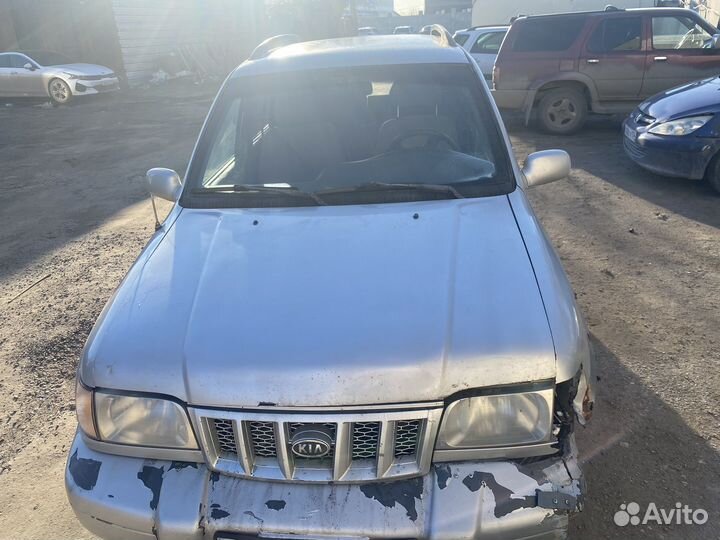 В разбор на запчасти kia sportage 2