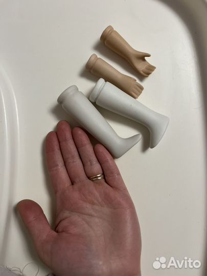 Запчасти руки фарфоровые для куклы