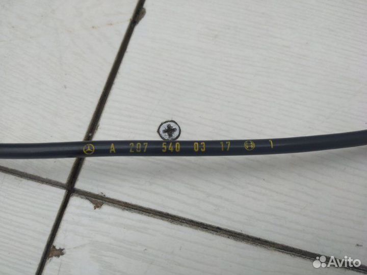 Кулак задний левый Mercedes E-Class C207 651.911