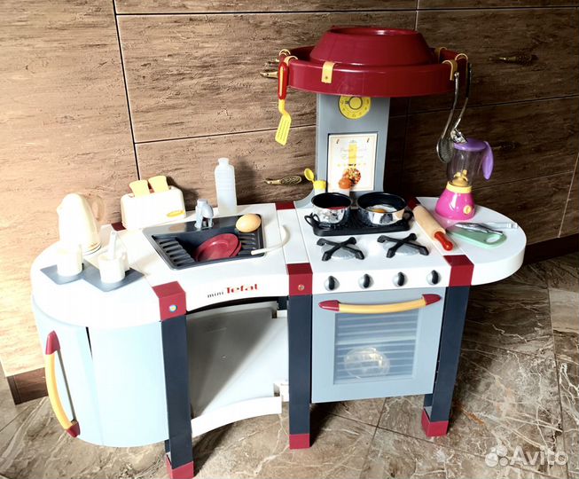 Игрушечная кухня