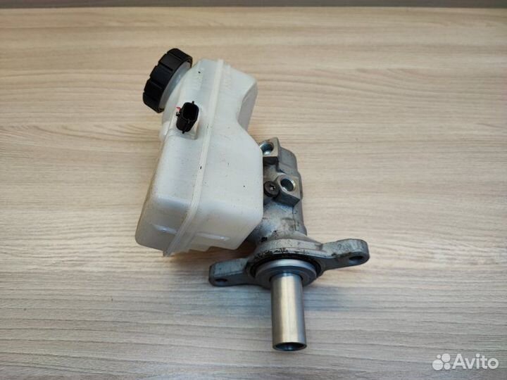 Главный тормозной цилиндр LADA X-Ray Cross