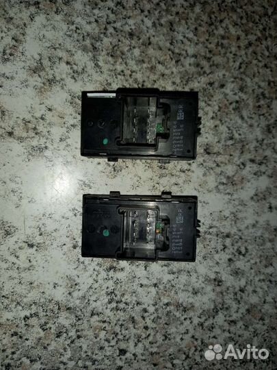 Кнопка стеклоподъемника Chevrolet Cruze 2009-2016