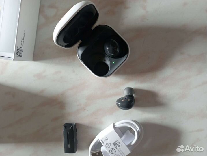 Беспроводные наушники samsung galaxy buds 2