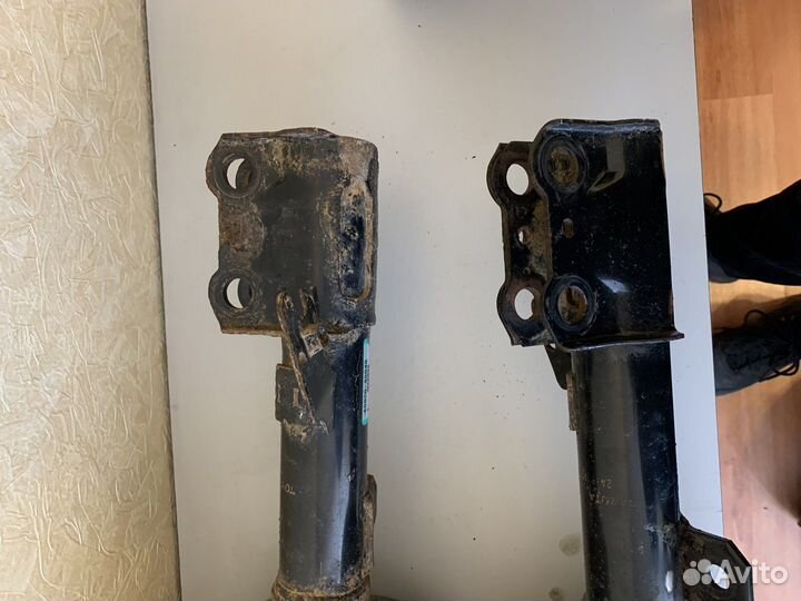 Пневмостойки на lexus rx330