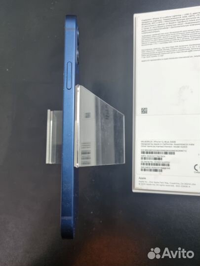 iPhone 12, 64 ГБ