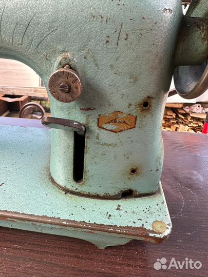 Швейная машинка