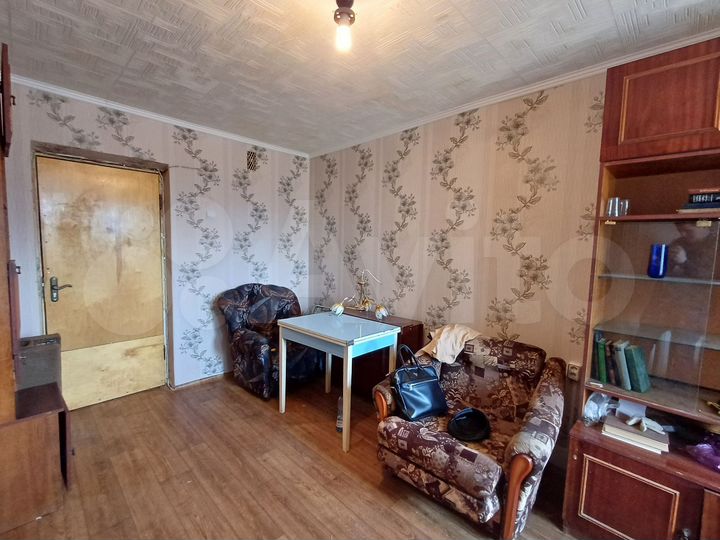 Комната 13 м² в 4-к., 3/5 эт.