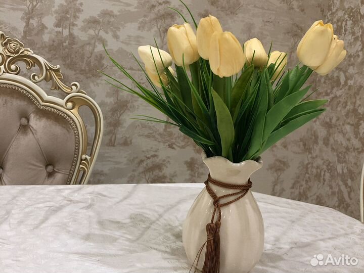 Ваза с цветами