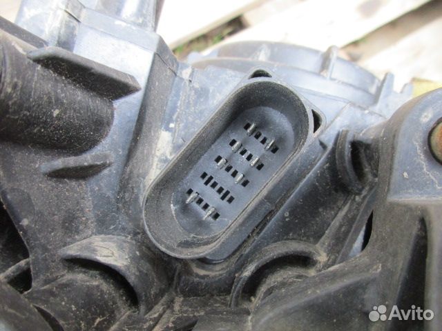 Фара правая Volvo FM13 FH13