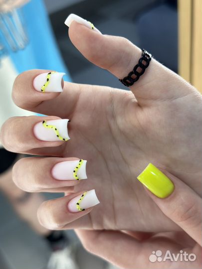 Маникюр, наращивание ногтей