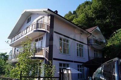 Дом 367 м² на участке 6 сот.