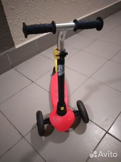 Детский трехколесный самокат Oxelo b1