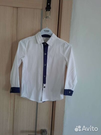 Классический костюм тройка на мальчика р.110-116