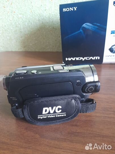 Цифровая видеокамера sony