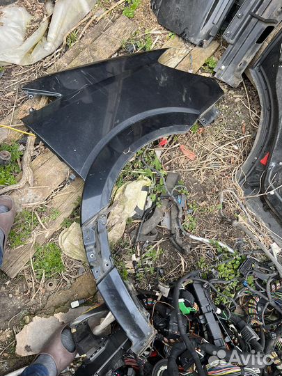 Крыло правое переднее mercedes sprinter 906